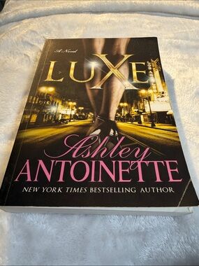 Ashley Antoinette Luxe Novel - Black & Gold Cover